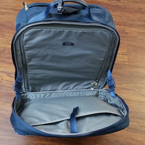 Tumi Blue Floral Chic Feminine Designer Voyageur Travel Carry On Roller Bag - Picture 10 of 13